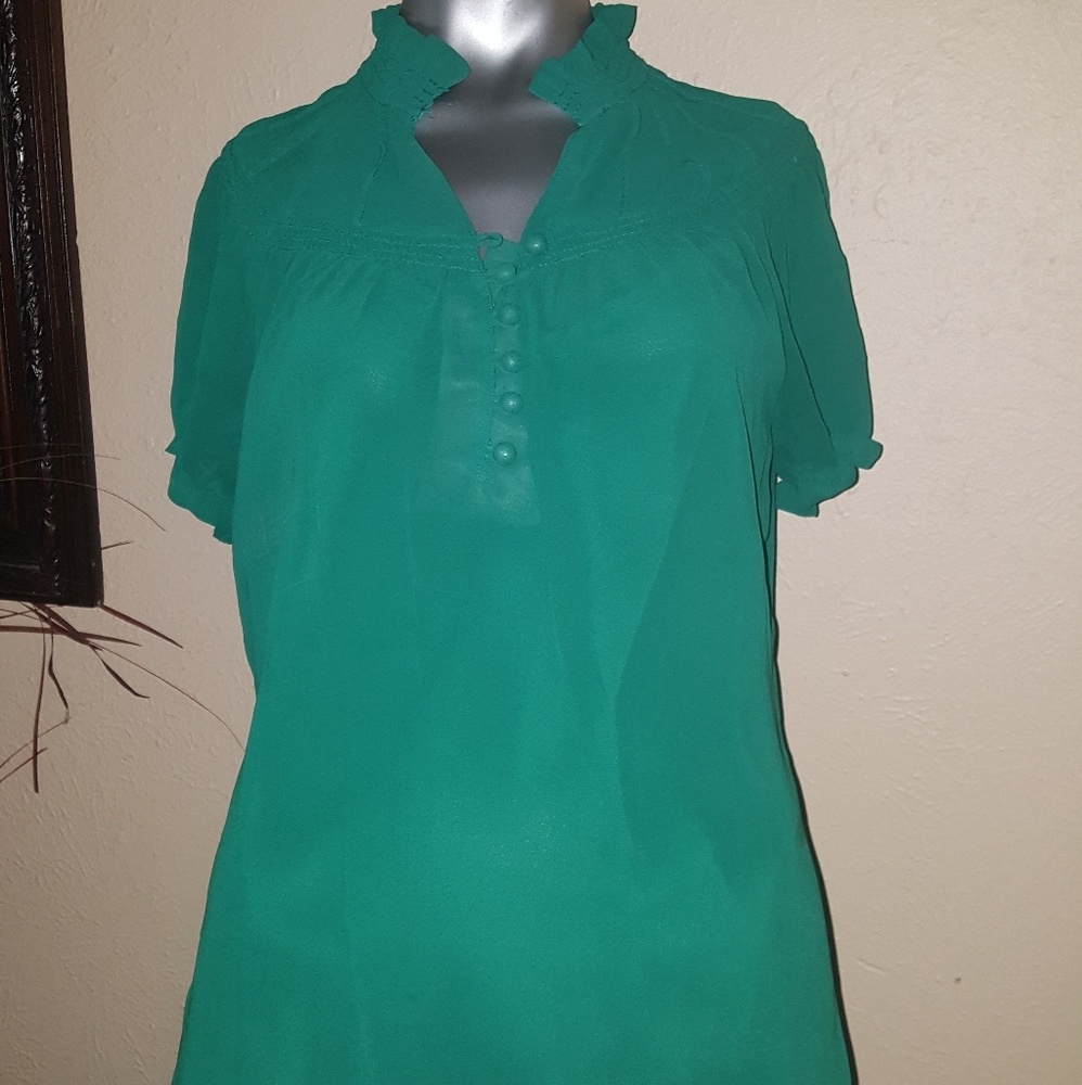 beautiful blouse  ((bunddle))